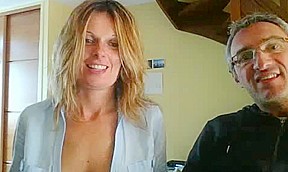 milf elle exhibe …