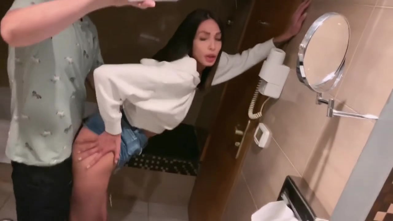 fourre moi comme une salope dans les chiottes